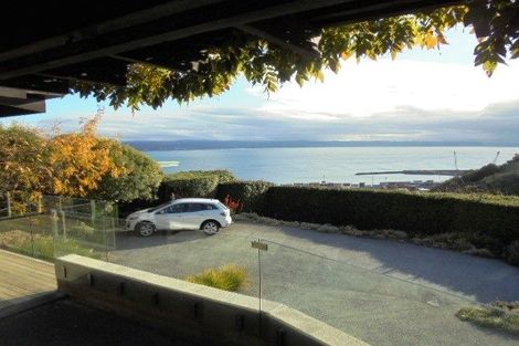 Photo of property in 5a Seapoint Road, Bluff Hill, Napier, 4110