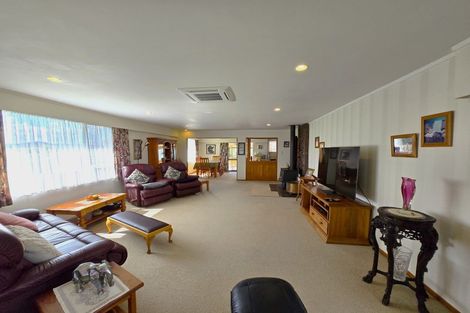 Photo of property in 76 Robertson Road, Ruawai, 0591