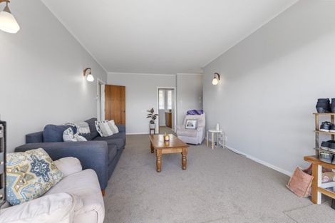 Photo of property in 9 Barrett Street, Westown, New Plymouth, 4310