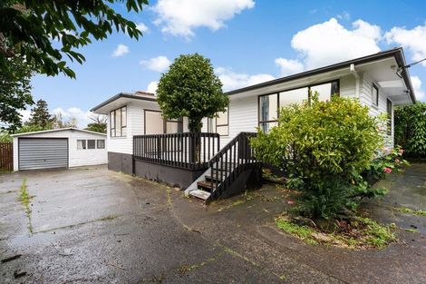 Photo of property in 128 Cobham Crescent, Kelston, Auckland, 0602