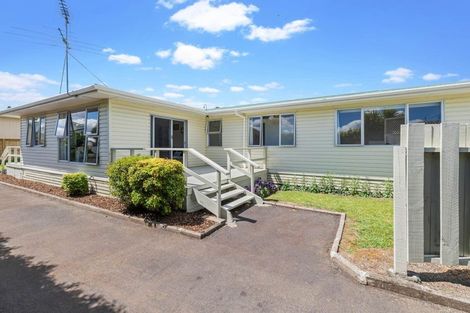 Photo of property in 2/420 Great South Road, Opaheke, Papakura, 2113