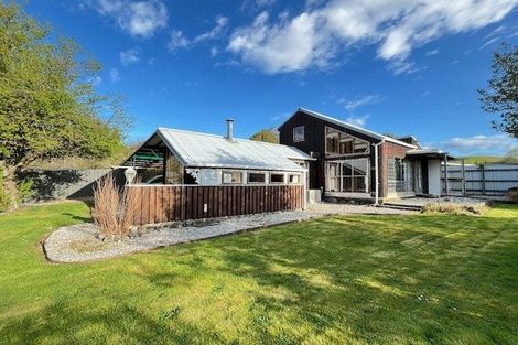 Photo of property in 8 Greenwich Street, Waihola, Milton, 9073