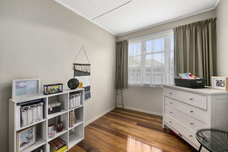 Photo of property in Heretaunga Flats, 4/652 Fergusson Drive, Trentham, Upper Hutt, 5018