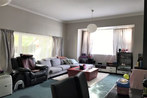 Photo of property in 34 Titirangi Road, New Lynn, Auckland, 0600