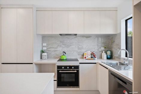 Photo of property in 4/9 Smiths Avenue, Papakura, 2110