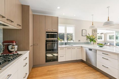 Photo of property in 16 Narbada Crescent, Khandallah, Wellington, 6035