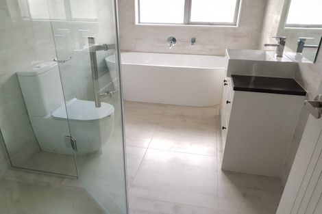 Photo of property in 6 Rauaruhe Road, Karaka, Papakura, 2113