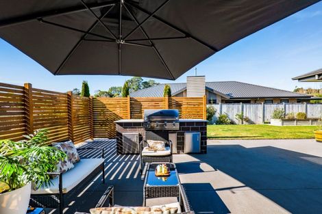 Photo of property in 25 Fernbrook Drive, Hurworth, New Plymouth, 4310