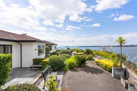 Photo of property in 220 Sandspit Road, Shelly Park, Auckland, 2014