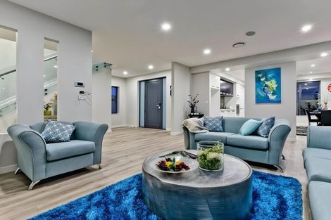 Photo of property in 56 Huntington Park Drive, Greenhithe, Auckland, 0632