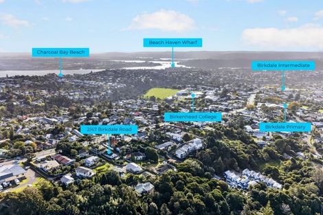 Photo of property in 2/47 Birkdale Road, Birkdale, Auckland, 0626