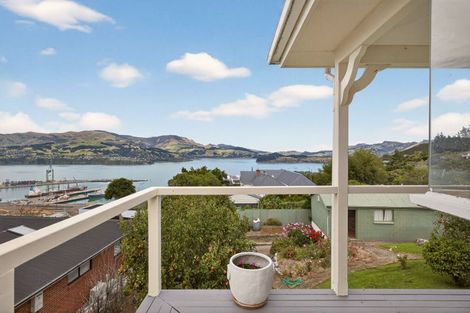 Photo of property in 12 Ross Terrace, Lyttelton, 8082