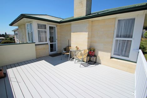 Photo of property in 1 Blyth Street, Holmes Hill, Oamaru, 9401