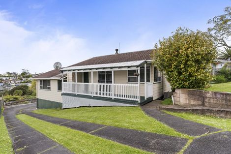 Photo of property in 44 Chislehurst Street, Henderson, Auckland, 0612