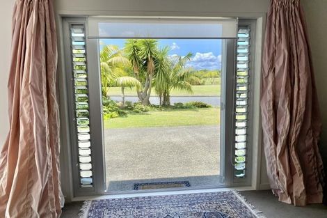 Photo of property in 47 Spinnaker Drive, Te Atatu Peninsula, Auckland, 0610