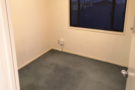 Photo of property in 142/2 Armoy Drive, East Tamaki, Auckland, 2016