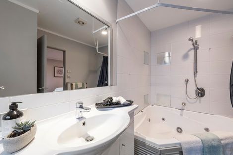 Photo of property in 23 La Colina Place, Bethlehem, Tauranga, 3110