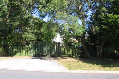 Photo of property in 2/18 Wairere Road, Torbay, Auckland, 0630