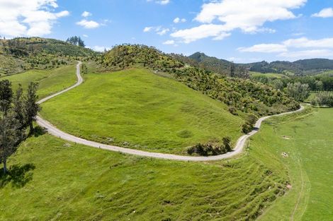 Photo of property in 210 Wentworth Valley Road, Whangamata, 3691