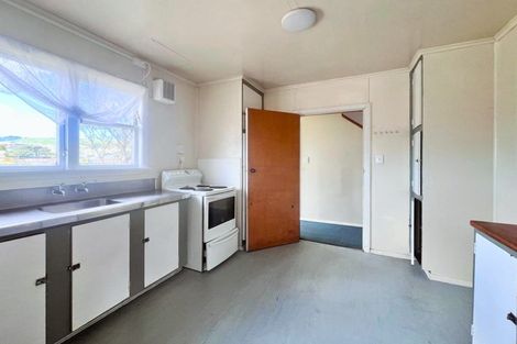 Photo of property in 5-7 Hazard Grove, Cannons Creek, Porirua, 5024