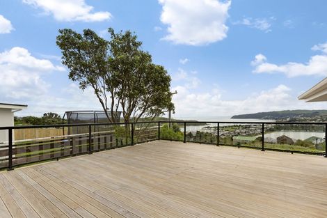 Photo of property in 70 Kahu Road, Paremata, Porirua, 5024