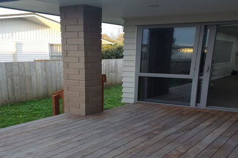 Photo of property in 143a Henderson Valley Road, Henderson, Auckland, 0612