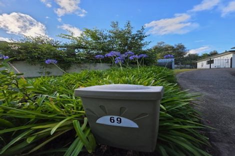 Photo of property in 69 Joseph Banks Drive, Whitby, Porirua, 5024