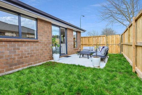 Photo of property in 53 Holland Road, Fairfield, Hamilton, 3214