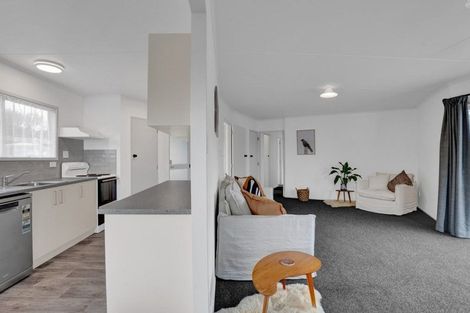 Photo of property in 14 Acacia Place, Bell Block, New Plymouth, 4312