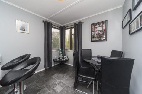 Photo of property in 19 Pembroke Street, Highbury, Palmerston North, 4412