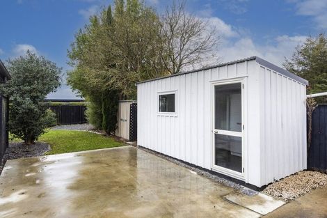 Photo of property in 37 Hussey Road, Harewood, Christchurch, 8051