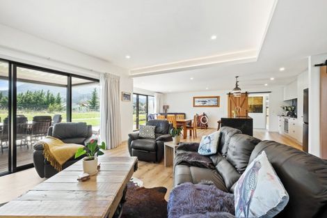 Photo of property in 24 William Jones Place, Hanmer Springs, 7334