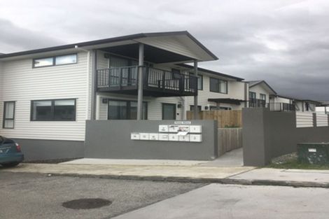 Photo of property in 14 Peony Mews, Oteha, Auckland, 0632