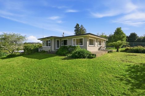 Photo of property in 32 Mountain Road, Western Heights, Rotorua, 3015