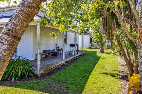 Photo of property in 12 Gloag Street, Waverley, 4510