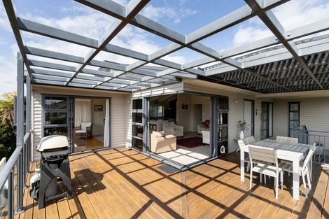 Photo of property in 46 Links View Drive, Omokoroa, 3114