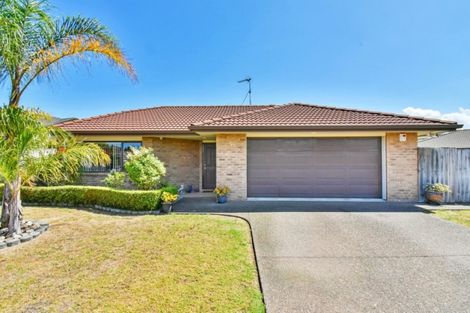 Photo of property in 7 Beverage Place, Rosehill, Papakura, 2113