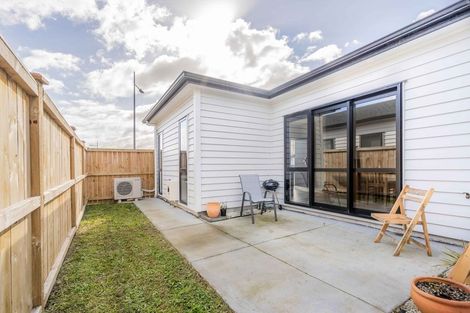 Photo of property in 3 Sapwood Crescent, Takanini, 2110