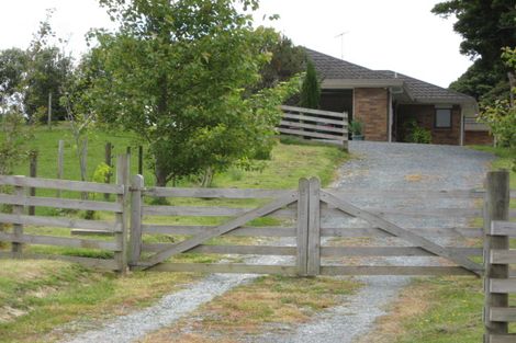 Photo of property in 1067 Tauhoa Road, Kaipara Flats, Warkworth, 0984