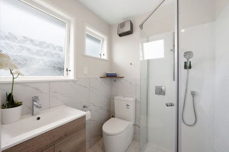 Photo of property in 28 Cockayne Crescent, Sunnynook, Auckland, 0620