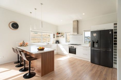 Photo of property in 103 Melksham Drive, Churton Park, Wellington, 6037