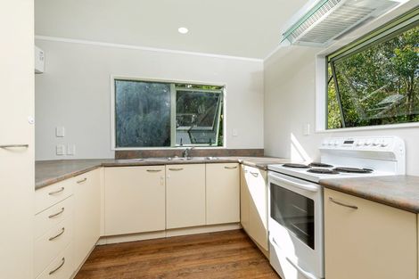 Photo of property in 101 Old Railway Road, Kumeu, 0892