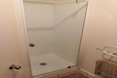 Photo of property in Terrace Tower Apartments, 10e/126 The Terrace, Wellington Central, Wellington, 6011