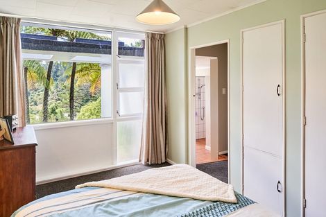 Photo of property in 570 Stokes Valley Road, Stokes Valley, Lower Hutt, 5019