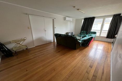 Photo of property in 34 Eastview Road, Glen Innes, Auckland, 1072