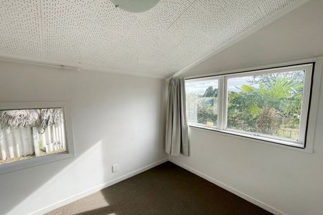 Photo of property in 24 Tiri Tiri Road, Birkdale, Auckland, 0626