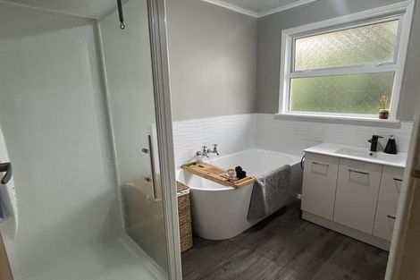 Photo of property in 5 Hampden Street, Awapuni, Palmerston North, 4412