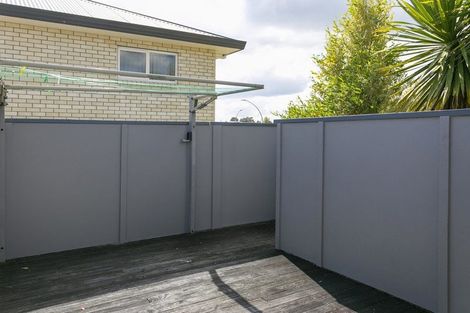 Photo of property in 2/94 Harvey Street, Waipahihi, Taupo, 3330