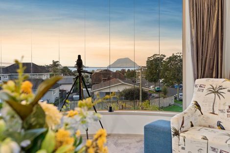 Photo of property in 39a Seaview Road, Otumoetai, Tauranga, 3110