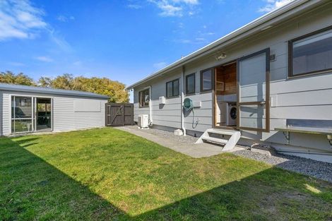 Photo of property in 65 Queens Road, Waikanae Beach, Waikanae, 5036